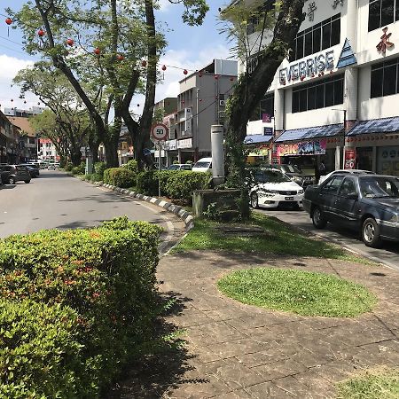 My Place Hotel & Lodge Kuching Ngoại thất bức ảnh