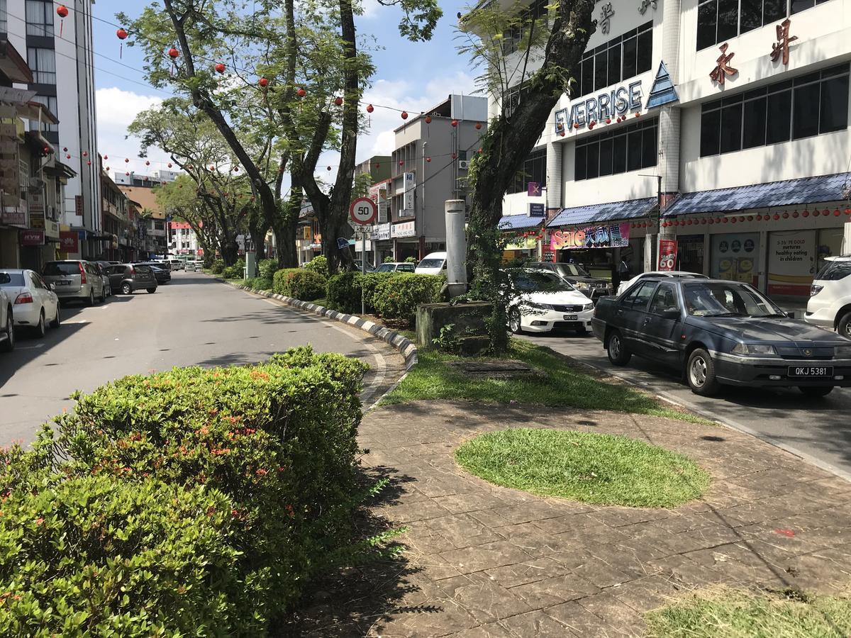 My Place Hotel & Lodge Kuching Ngoại thất bức ảnh
