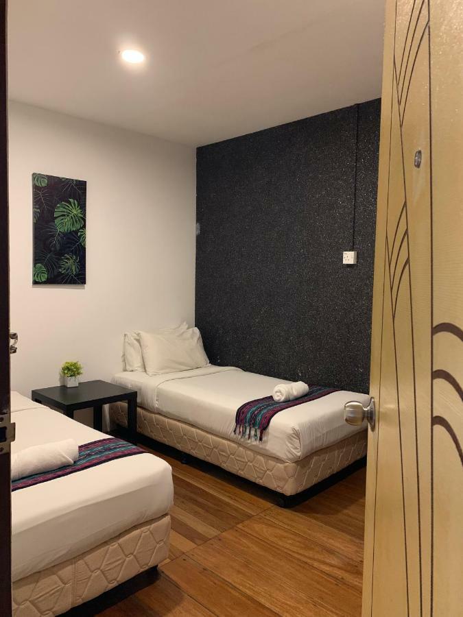 My Place Hotel & Lodge Kuching Ngoại thất bức ảnh