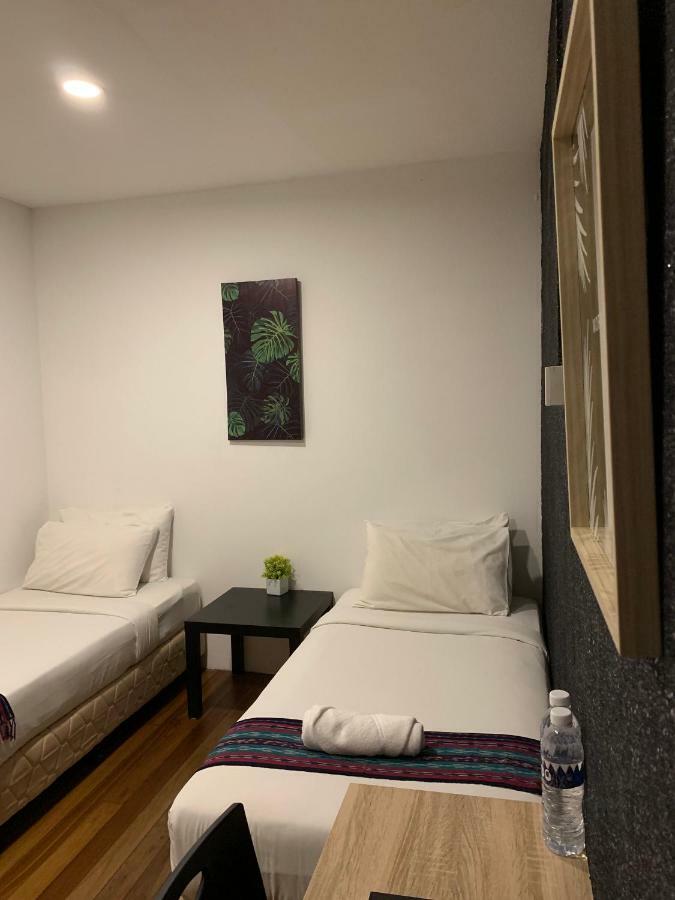 My Place Hotel & Lodge Kuching Ngoại thất bức ảnh