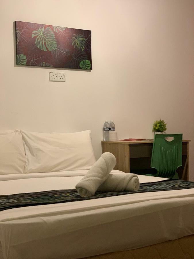 My Place Hotel & Lodge Kuching Ngoại thất bức ảnh