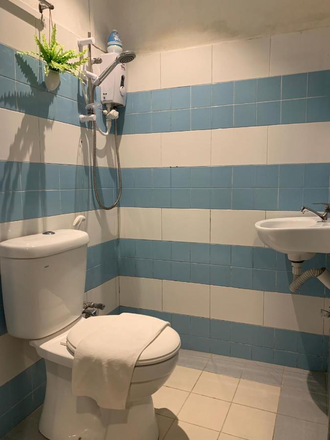 My Place Hotel & Lodge Kuching Ngoại thất bức ảnh
