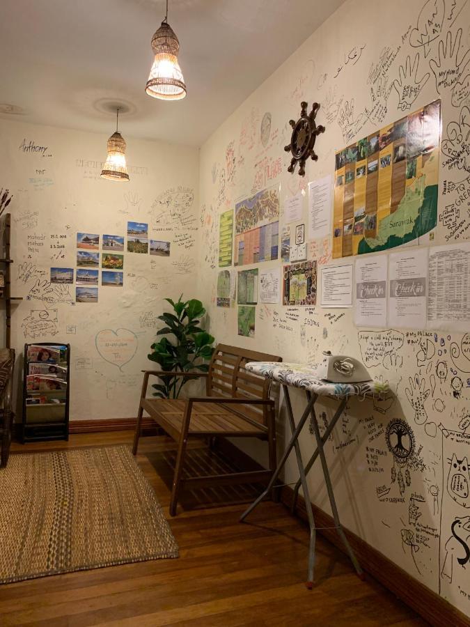 My Place Hotel & Lodge Kuching Ngoại thất bức ảnh